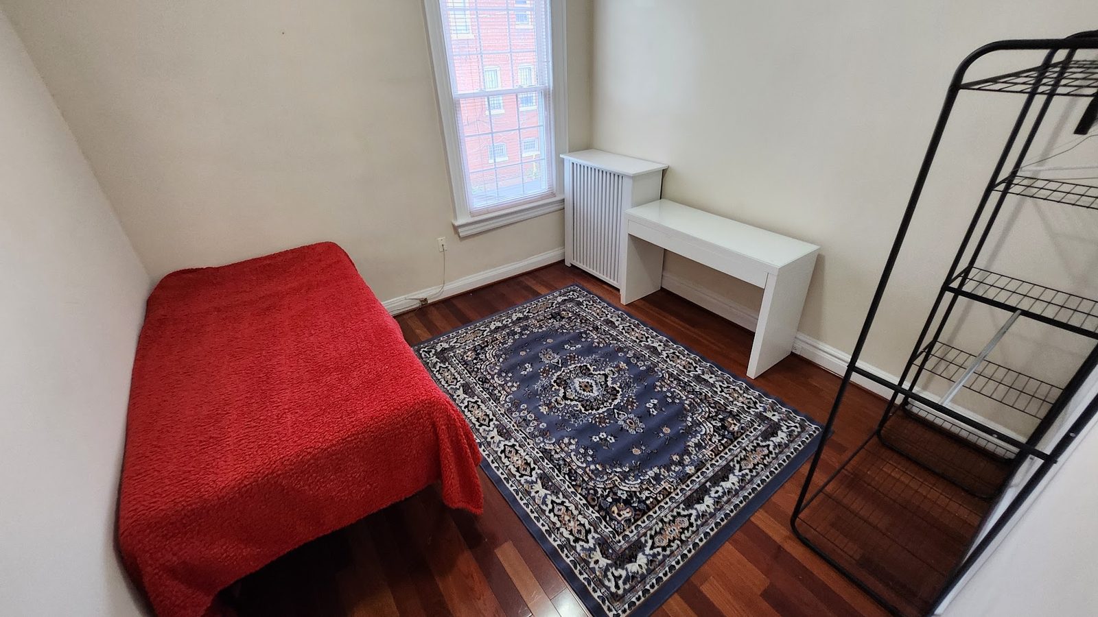 Joey Room interior